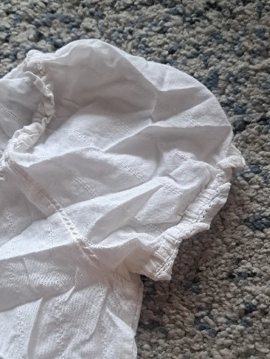 Abercrombie & Fitch White Lace-Front Ruffled Peasant Blouse - Picture 5 of 10